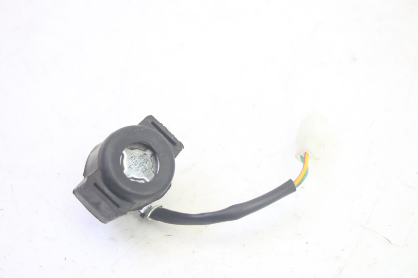 photo de RELé DE ARRANQUE SYM CROX 4T 50 (2016 - 2023) - Otra perspectiva