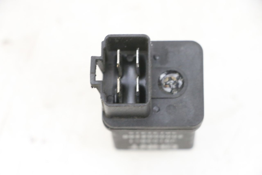 photo de RELE ARRANQUE PEUGEOT DJANGO 4T 50 (2014 - 2019) - Zoom estado de uso