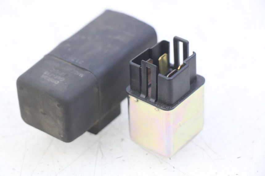 photo de RELE ARRANQUE YAMAHA D'ELIGHT DELIGHT 125 (2017 - 2020) - Otra perspectiva