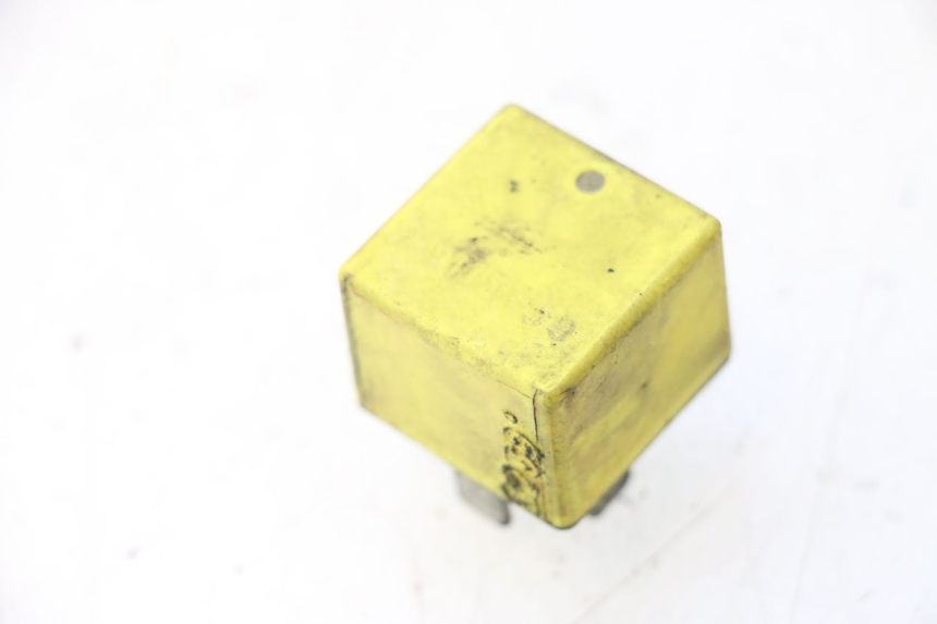 photo de RELé DE ARRANQUE PEUGEOT ELYSTAR 50 (2002 - 2014) - Zoom estado de uso