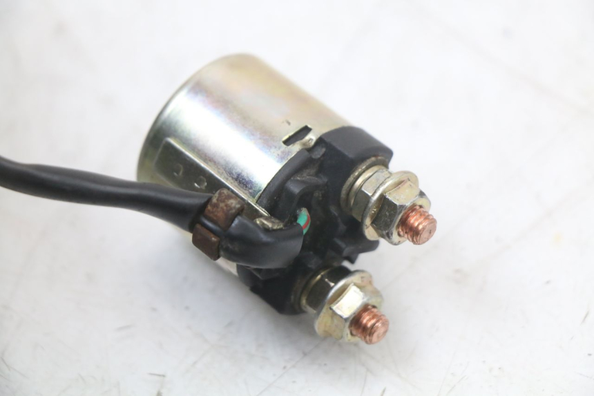 photo de RELÉ DE ARRANQUE SYM FIDDLE 2 50 (2008 - 2013) - Primer plano técnico