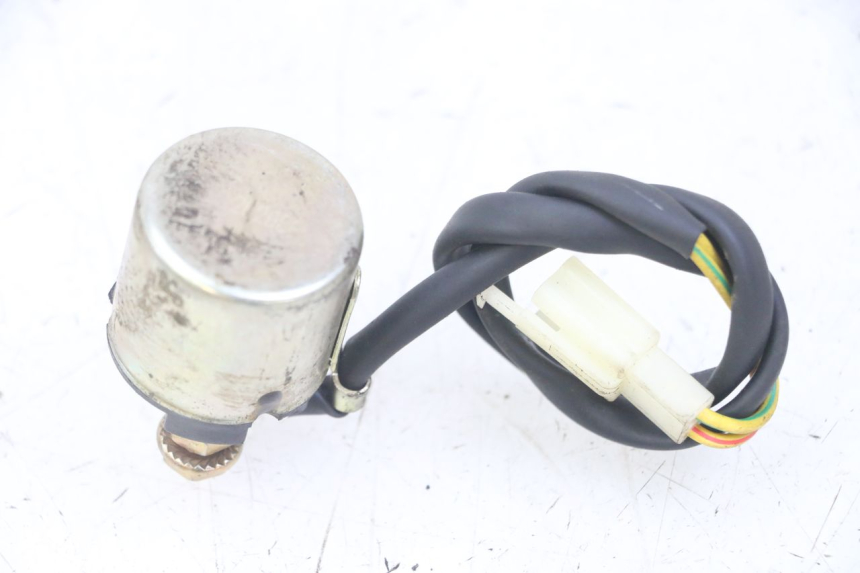 photo de RELAY DE ARRANQUE VENESI FLY RETRO 4T 50 (2020 - 2025) - Zoom estado de uso