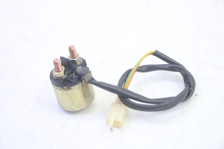 photo de RELE ARRANQUE EUROCKA GTR 50 (2018 - 2021) - Otra perspectiva