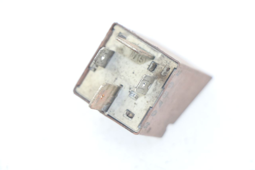 photo de RELE ARRANQUE PIAGGIO HEXAGON LX4 125 (1998 - 2001) - Otra perspectiva