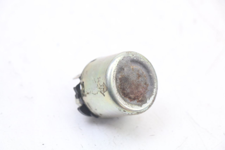 photo de RELE ARRANQUE KAWASAKI GTR 1000 (1994 - 2004) - Primer plano técnico