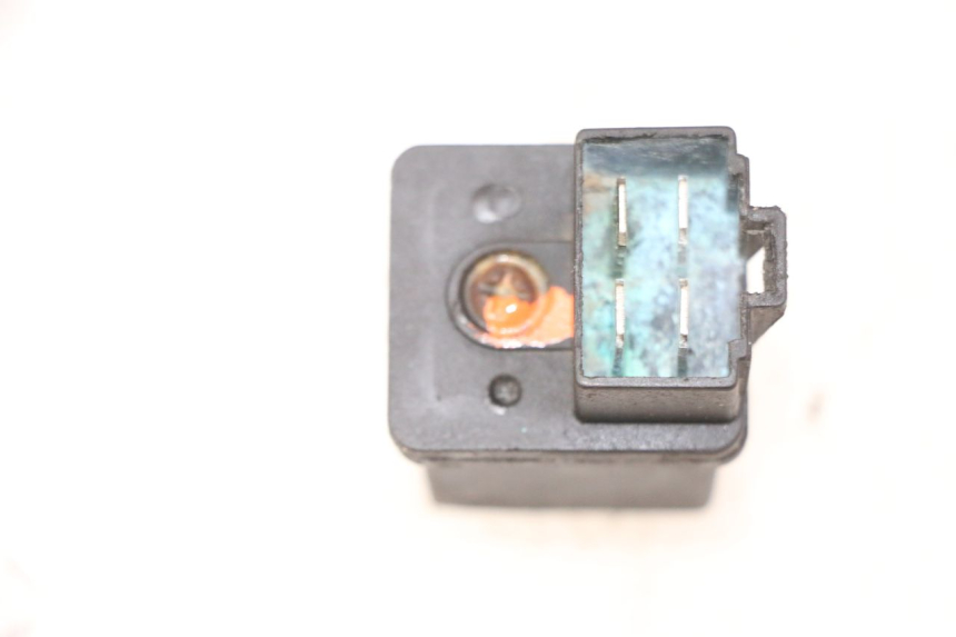 photo de RELE ARRANQUE PEUGEOT KISBEE 2T 50 (2010 - 2017) - Zoom estado de uso