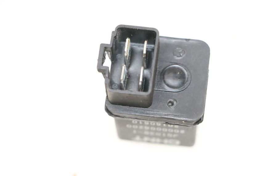 photo de RELÉ DE ARRANQUE PEUGEOT KISBEE 4T 50 (2010 - 2017) - Primer plano técnico