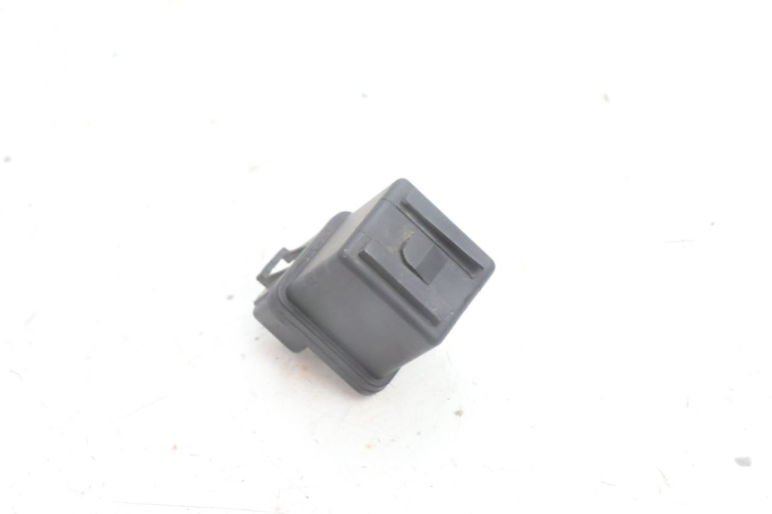 photo de RELÉ DE ARRANQUE PEUGEOT KISBEE 4T 50 (2010 - 2017) - Zoom estado de uso