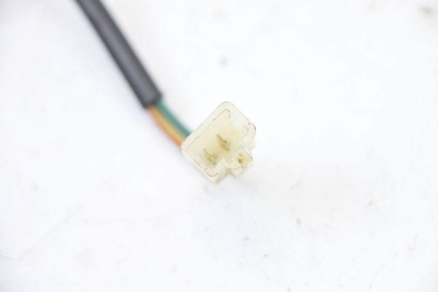 photo de RELE ARRANQUE KYMCO GRAND DINK 125 (2008 - 2014) - Detalles de los puntos de fijación