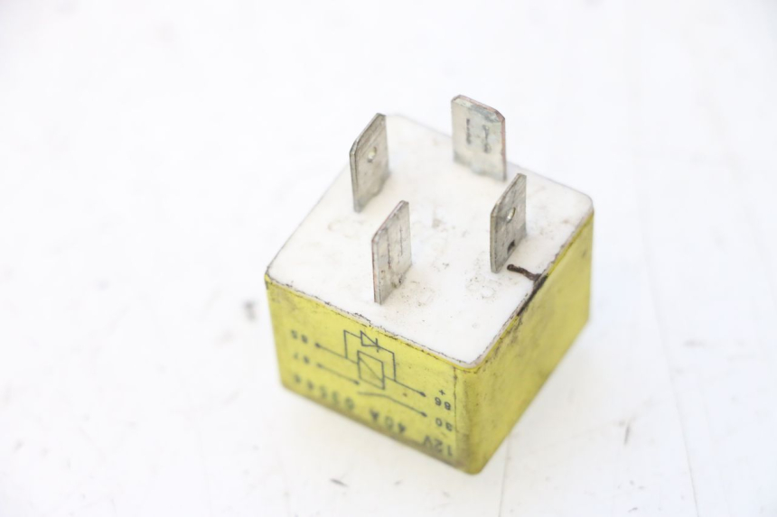 photo de RELE ARRANQUE PEUGEOT LUDIX 50 (2008 - 2017) - Zoom estado de uso