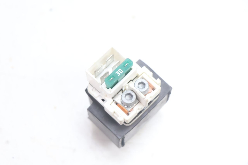 photo de RELE ARRANQUE PIAGGIO MP3 HPE 530 (2022 - 2026) - Otra perspectiva