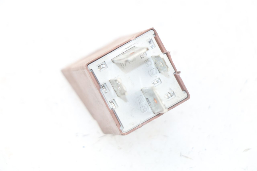 photo de RELE ARRANQUE PIAGGIO MP3 125 (2006 - 2014) - Zoom estado de uso