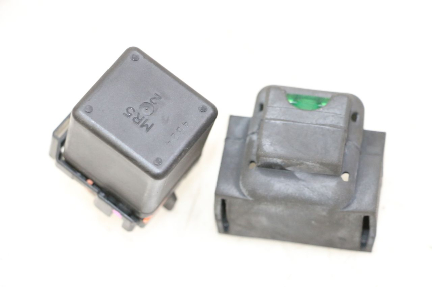 photo de RELé DE ARRANQUE PIAGGIO MP3 500 (2014 - 2017) - Detalle de la pieza