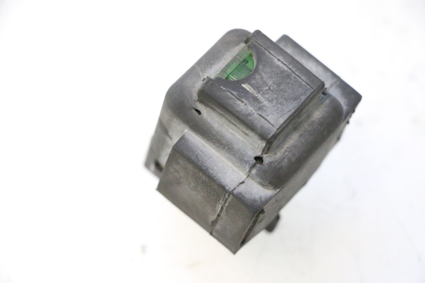 photo de RELE ARRANQUE PIAGGIO MP3 500 (2011 - 2015) - Primer plano técnico