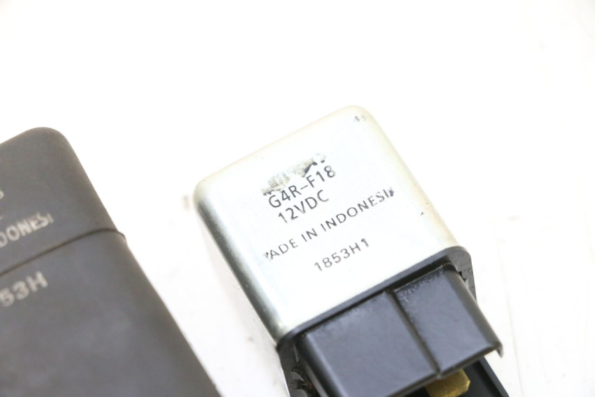 photo de RELE ARRANQUE YAMAHA NEOS NEO'S 4T 50 (2008 - 2016) - Detalle de la pieza