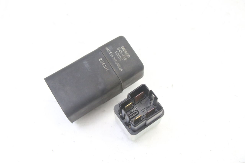 photo de RELE ARRANQUE MBK OVETTO 4T 50 (2008 - 2016) - Primer plano técnico