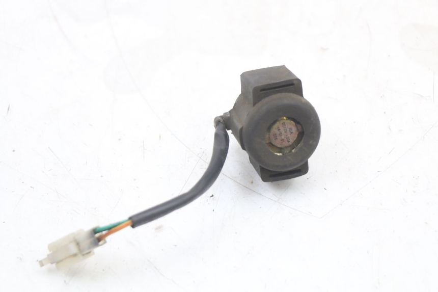 photo de RELE ARRANQUE PEUGEOT DJANGO 125 (2014 - 2017) - Primer plano técnico