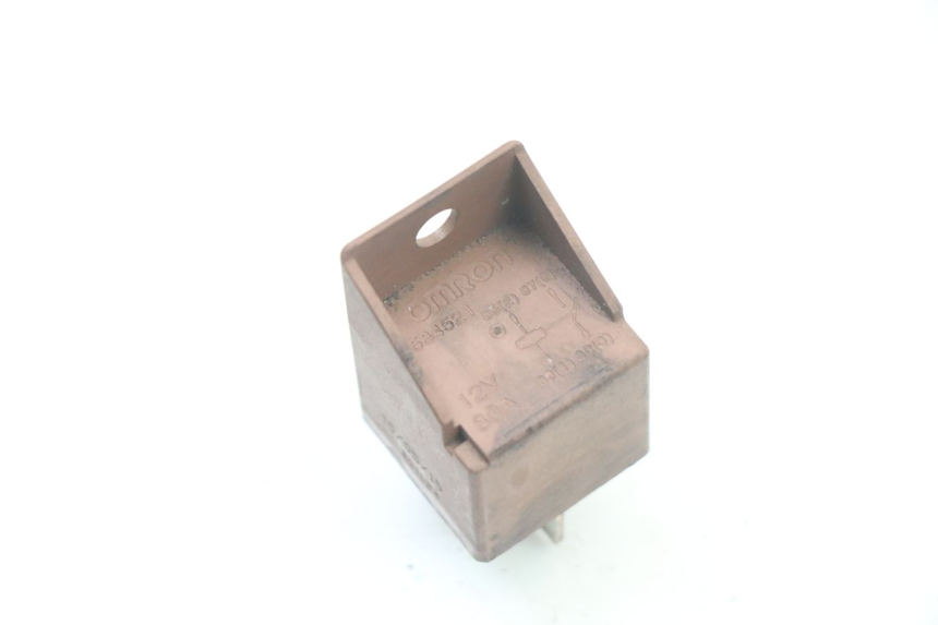 photo de RELé DE ARRANQUE PIAGGIO VESPA GRANTURISMO 125 (2003 - 2007) - Zoom estado de uso