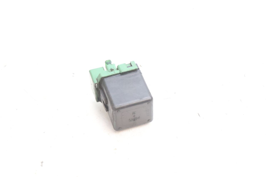 photo de RELE ARRANQUE HONDA SH 125 (2001 - 2003) - Primer plano técnico