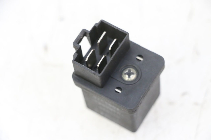 photo de RELÉ DE ARRANQUE PEUGEOT SPEEDFIGHT 3 AIR 50 (2009 - 2015) - Zoom estado de uso