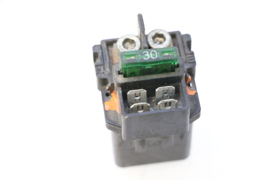 photo de RELE ARRANQUE HONDA ST PAN EUROPEAN 1100 (1990 - 2002) - Primer plano técnico