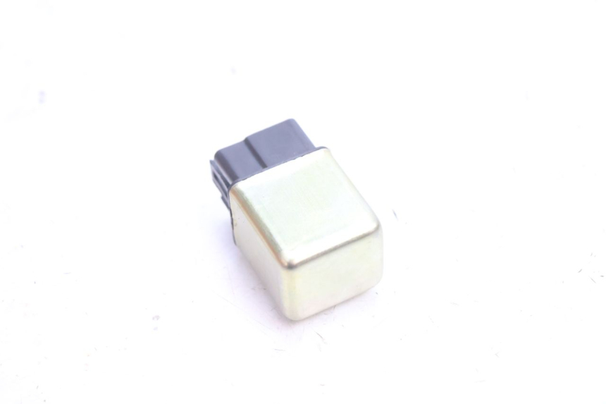 photo de RELE ARRANQUE KYMCO SUPER 8 2T 50 (2007 - 2013) - Primer plano técnico