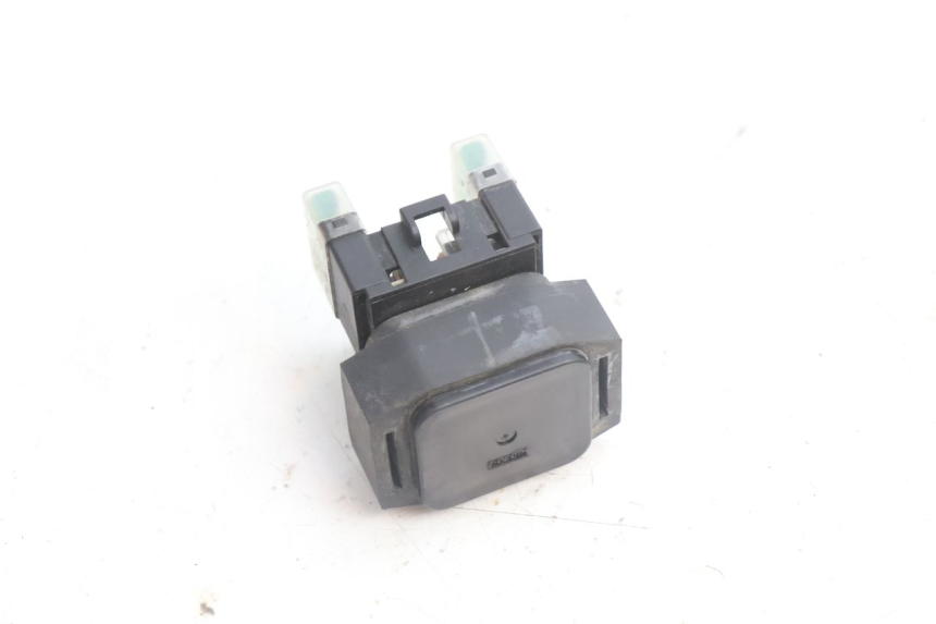 photo de RELE ARRANQUE YAMAHA TDM ABS 900 (2002 - 2014) - Primer plano técnico