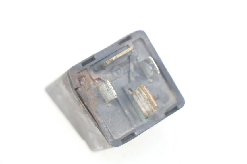 photo de RELE ARRANQUE PIAGGIO TYPHOON 50 (1993 - 1999) - Zoom estado de uso