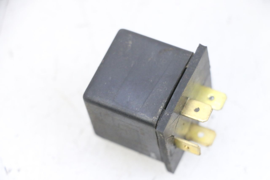 photo de RELE ARRANQUE YAMAHA TZR 50 (2008 - 2016) - Otra perspectiva