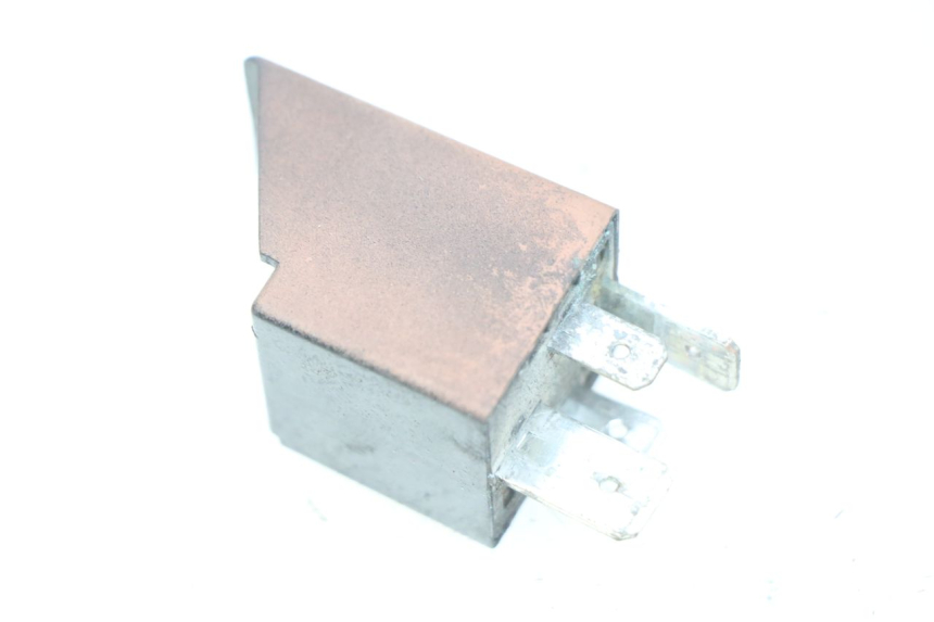 photo de RELE ARRANQUE PIAGGIO VESPA PRIMAVERA 2T 50 (2013 - 2018) - Otra perspectiva