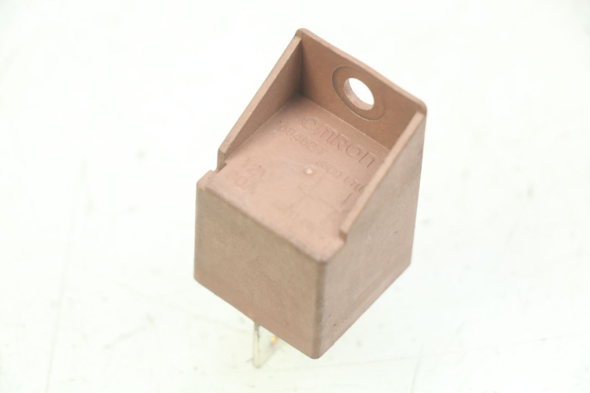 photo de RELE ARRANQUE PIAGGIO VESPA PRIMAVERA 2T 50 (2013 - 2018) - Vista principal