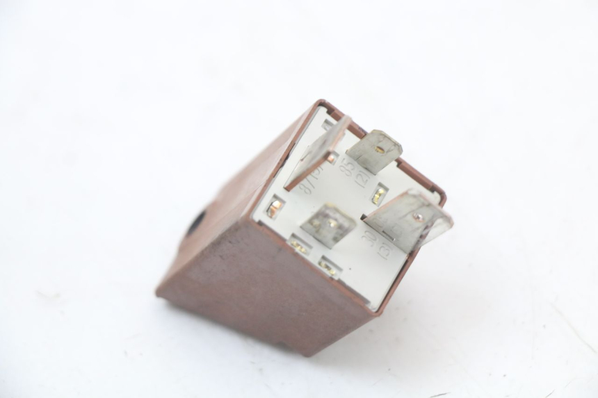 photo de RELE ARRANQUE PIAGGIO VESPA PRIMAVERA 4T 50 (2021 - 2024) - Zoom estado de uso