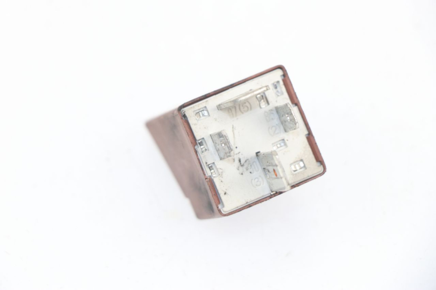 photo de RELE ARRANQUE PIAGGIO VESPA S 2T 50 (2007 - 2014) - Zoom estado de uso