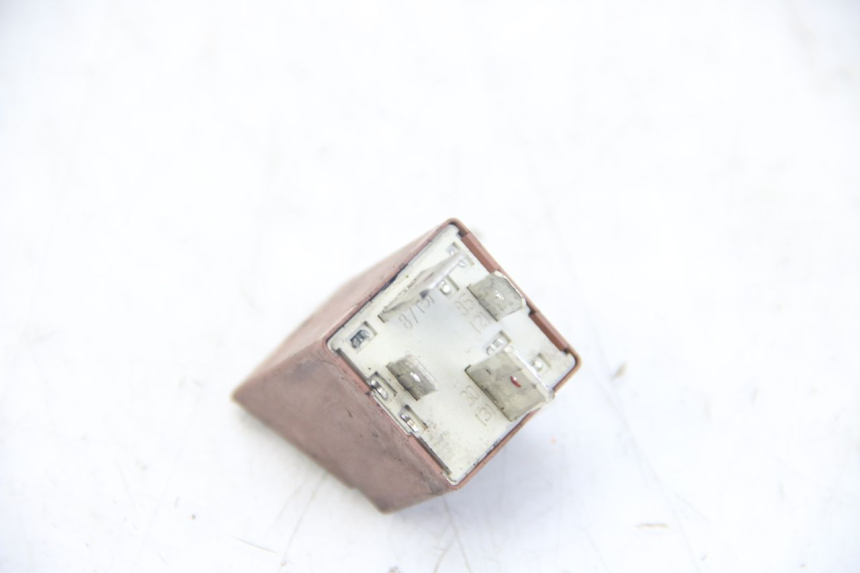 photo de RELE ARRANQUE PIAGGIO VESPA S 2T 50 (2007 - 2014) - Zoom estado de uso