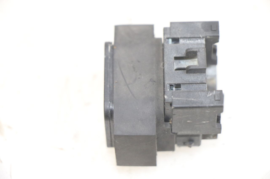 photo de RELE ARRANQUE YAMAHA X-MAX XMAX 250 (2006 - 2009) - Zoom estado de uso