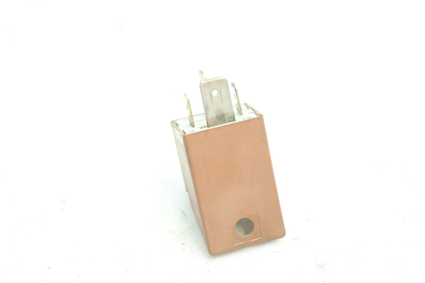 photo de RELE ARRANQUE PIAGGIO X8 STREET 125 (2006 - 2007) - Primer plano técnico