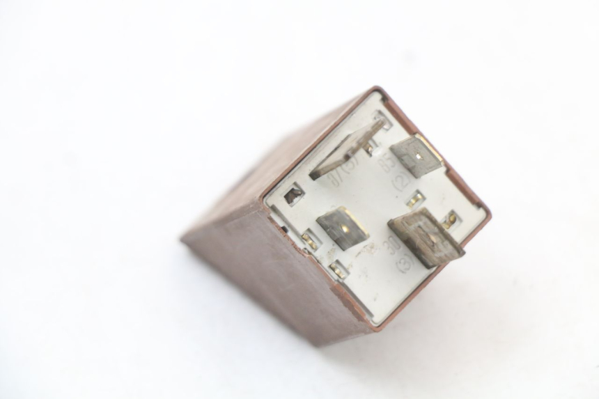 photo de RELE ARRANQUE PIAGGIO X8 125 (2004 - 2007) - Zoom estado de uso