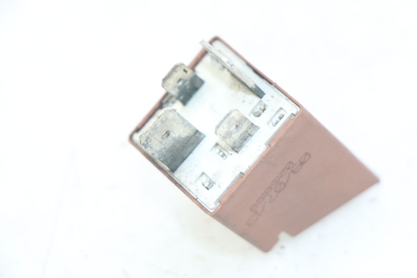 photo de RELE ARRANQUE PIAGGIO XEVO - X EVO 125 (2007 - 2017) - Zoom estado de uso