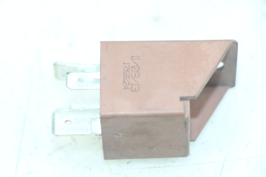 photo de RELE ARRANQUE PIAGGIO XEVO - X EVO 125 (2007 - 2017) - Detalle de la pieza