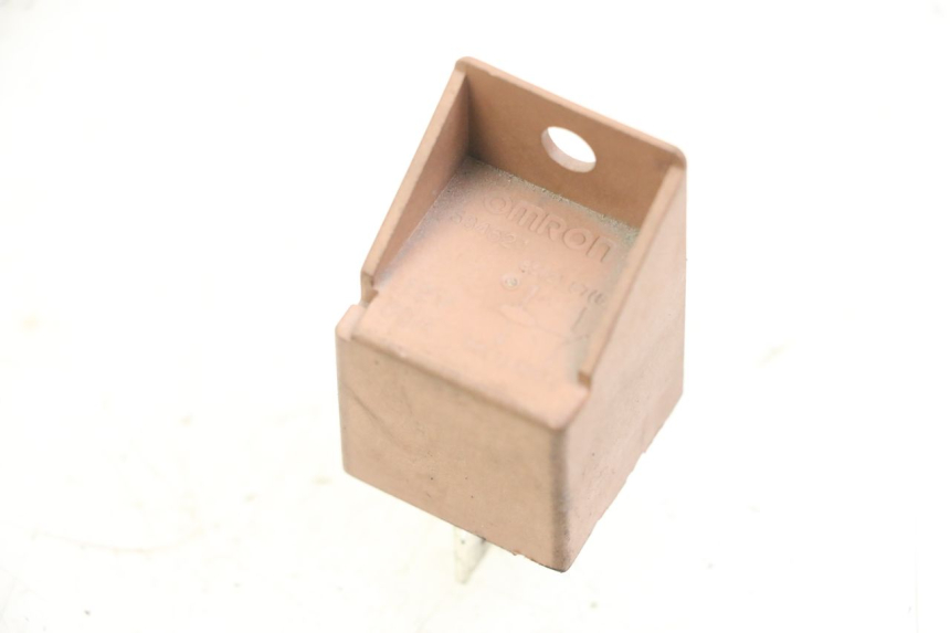 photo de RELE ARRANQUE PIAGGIO XEVO - X EVO 125 (2007 - 2017) - Vista principal