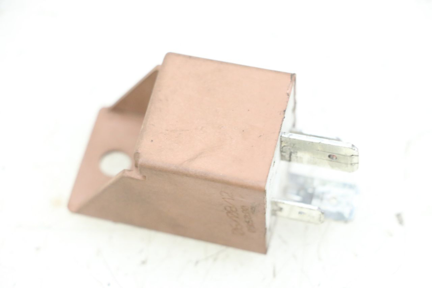 photo de RELE ARRANQUE PIAGGIO XEVO - X EVO 125 (2007 - 2017) - Otra perspectiva