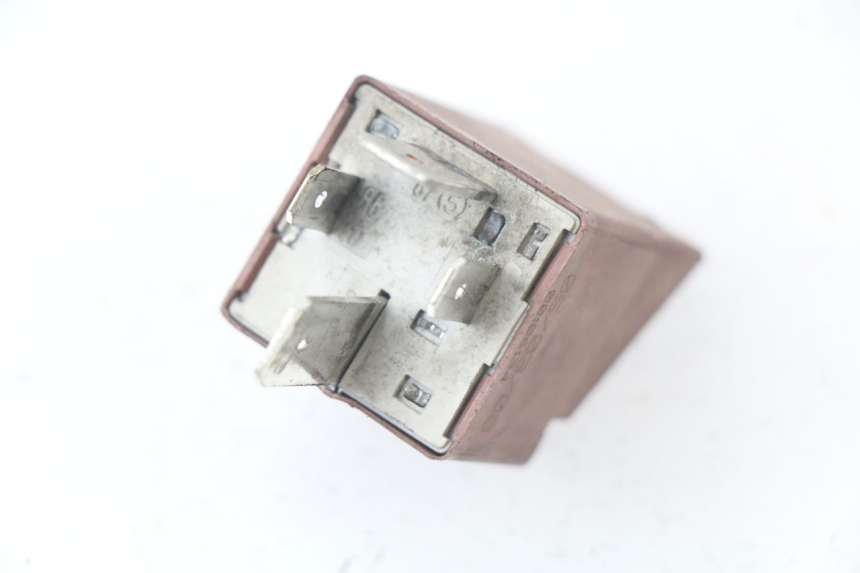 photo de RELE ARRANQUE PIAGGIO XEVO X-EVO 250 (2007 - 2012) - Zoom estado de uso