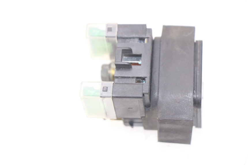 photo de RELE ARRANQUE YAMAHA XP T-MAX TMAX ABS 500 (2004 - 2007) - Primer plano técnico