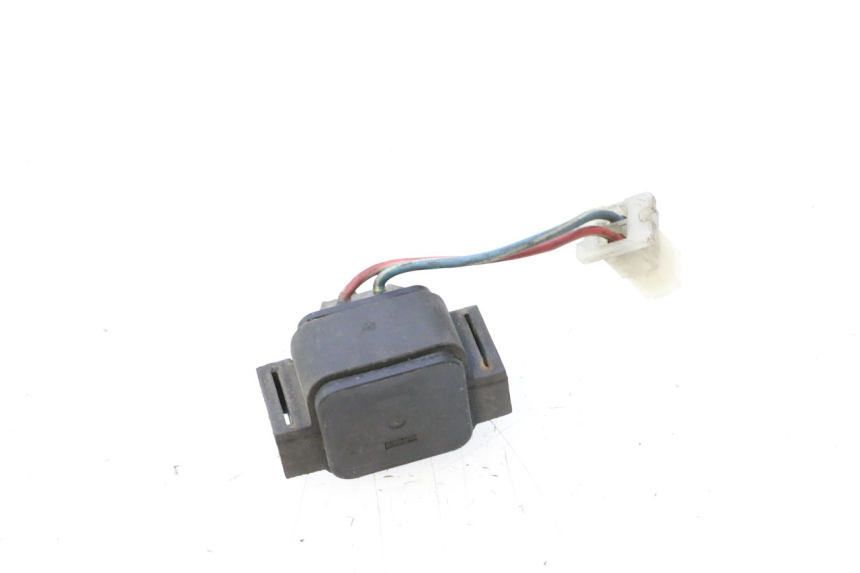 photo de RELé DE ARRANQUE YAMAHA YP MAJESTY 125 (1998 - 2001) - Zoom estado de uso