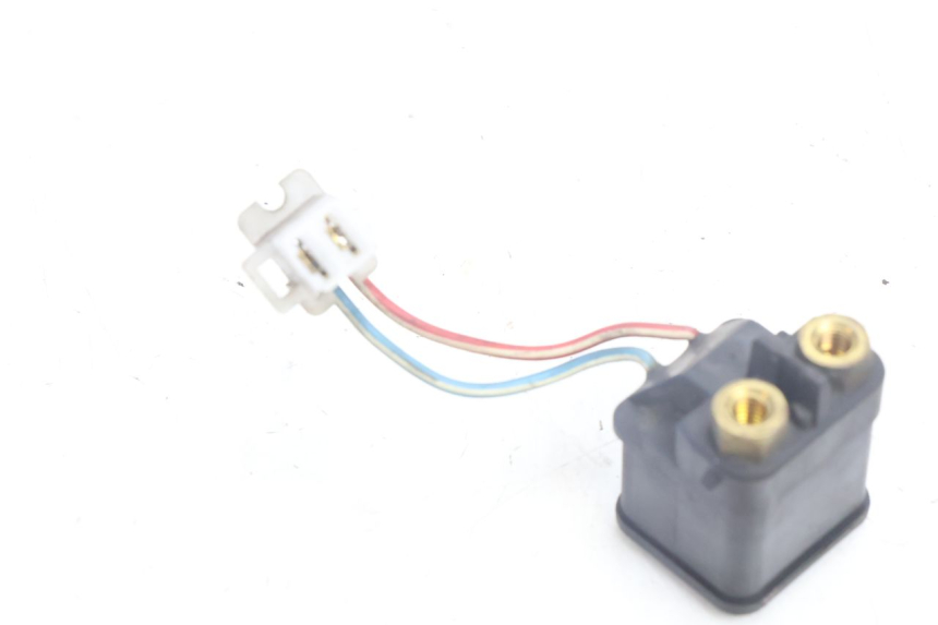 photo de RELE ARRANQUE YAMAHA YP MAJESTY 125 (2007 - 2010) - Primer plano técnico