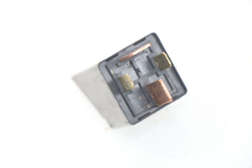 photo de RELé DE ARRANQUE PIAGGIO ZIP 2T 50 (2009 - 2019) - Zoom estado de uso