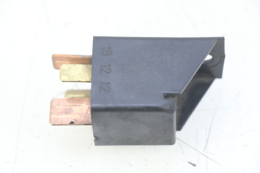 photo de RELé DE ARRANQUE PIAGGIO ZIP 2T 50 (2009 - 2019) - Detalle de la pieza