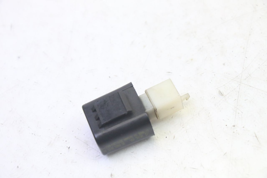 photo de RELE QUADRO 4 4D 350 (2015 - 2018) - Zoom estado de uso