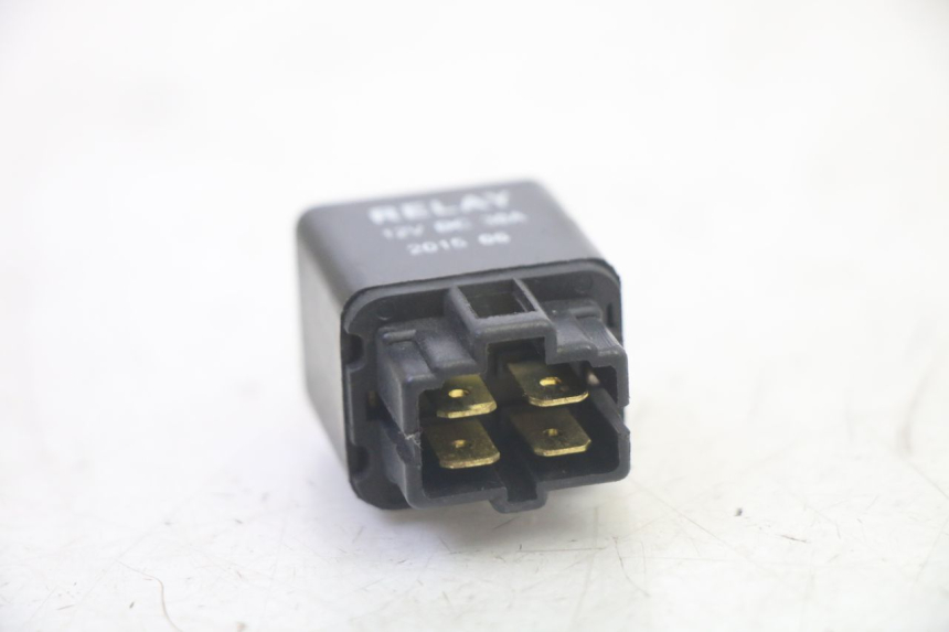 photo de RELE QUADRO 4 4D 350 (2015 - 2018) - Zoom estado de uso