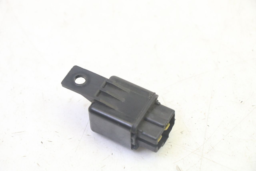 photo de RELE QUADRO 4 4D 350 (2015 - 2018) - Otra perspectiva